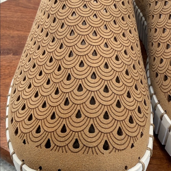 Chic Tan Slip-On Loafers - Picture 3 of 6